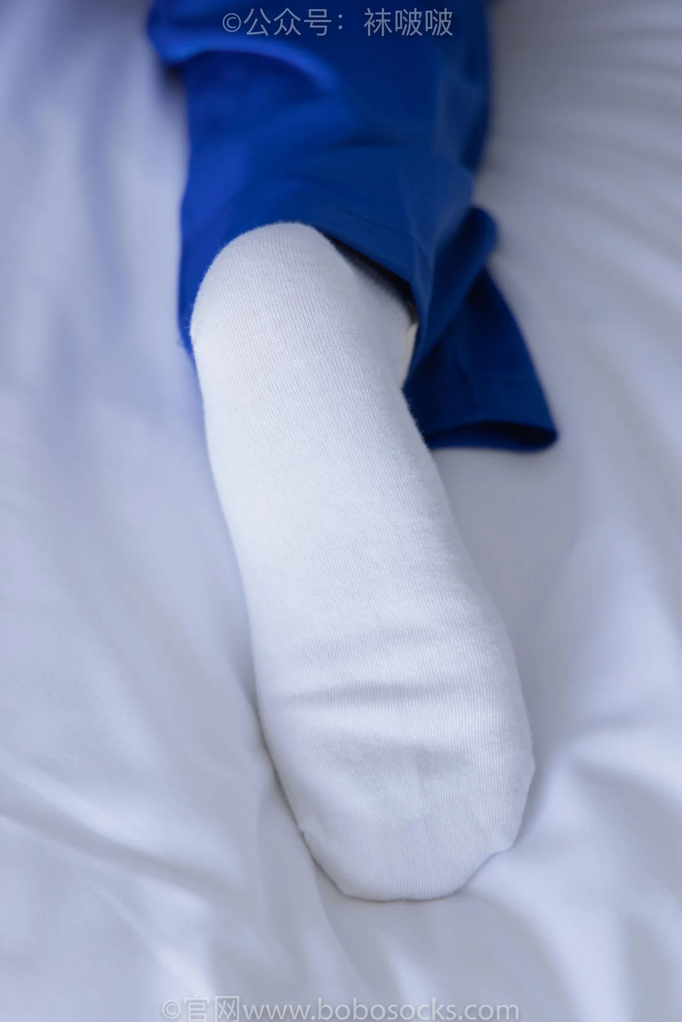 [BoBoSocks袜啵啵]NO.039 小奶熊-校服、vans帆布鞋、短白棉袜、裸足 [154P]插图6